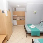 Babis House * Vrasná