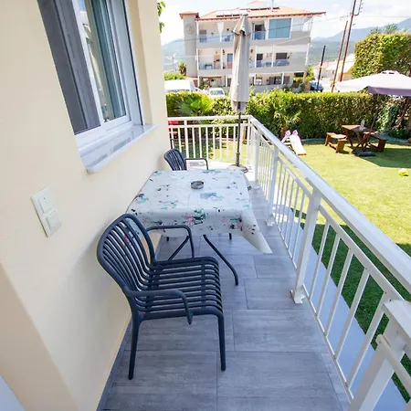 Babis House Daire Vrasná